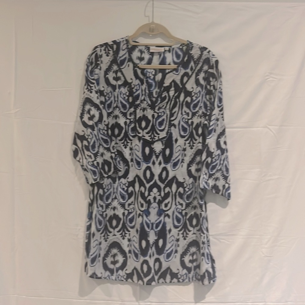 Shiraleah never worn CTunic size M, Ikat print in blues/white size M, never worn